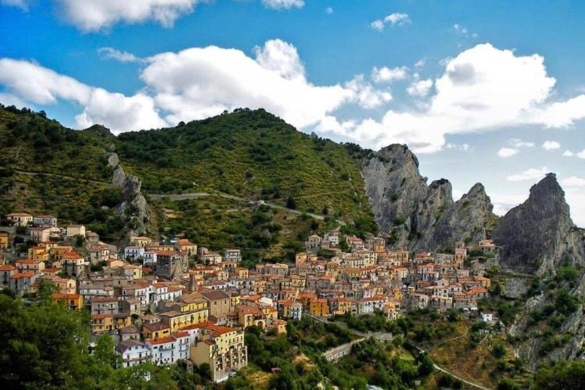 Helvetia Bed & Breakfast Castelmezzano Exterior photo